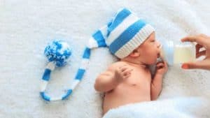 dürfen babys wasser trinken