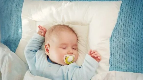 baby im elternbett